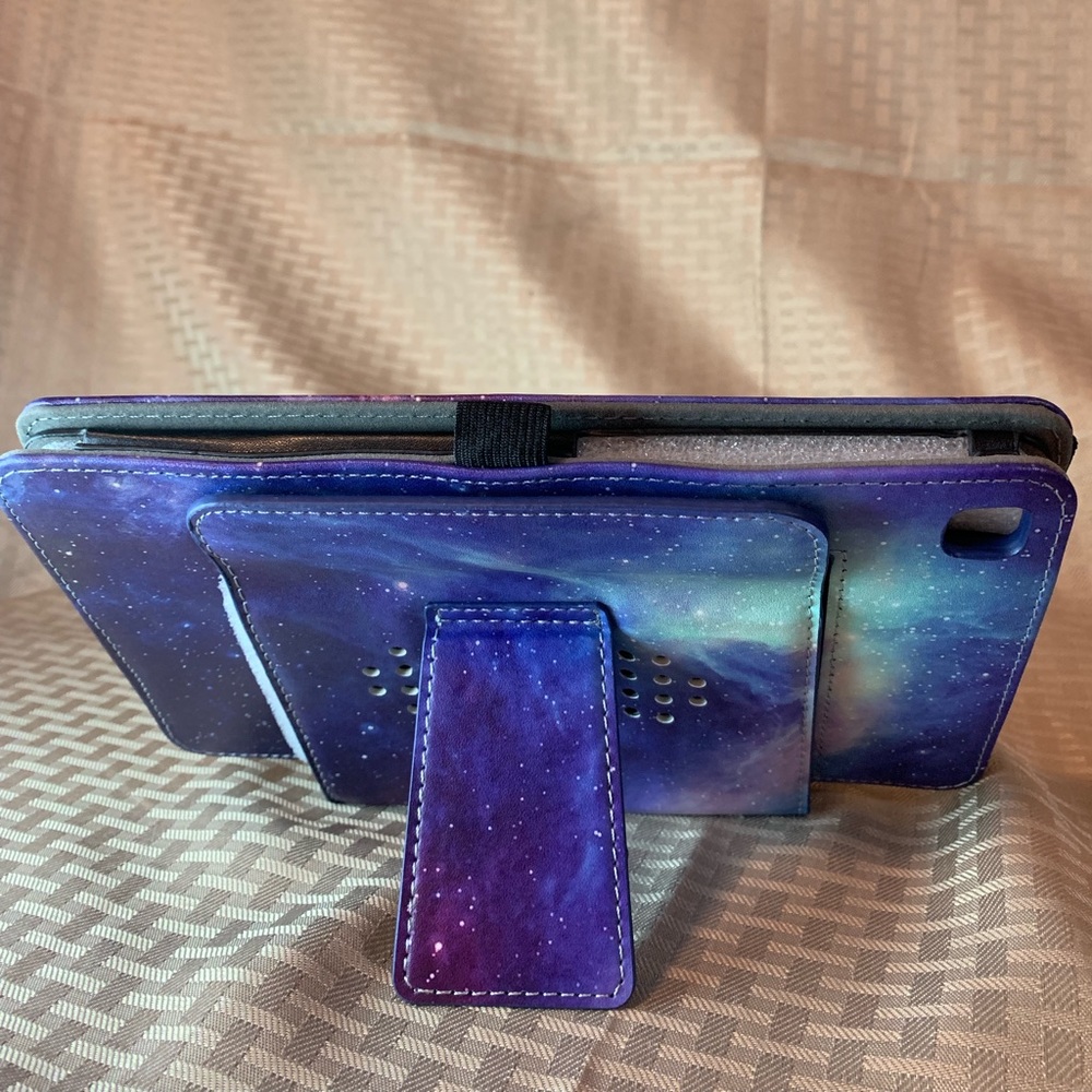 Cosmos Tablet Case with stand - Picture 6 of 6